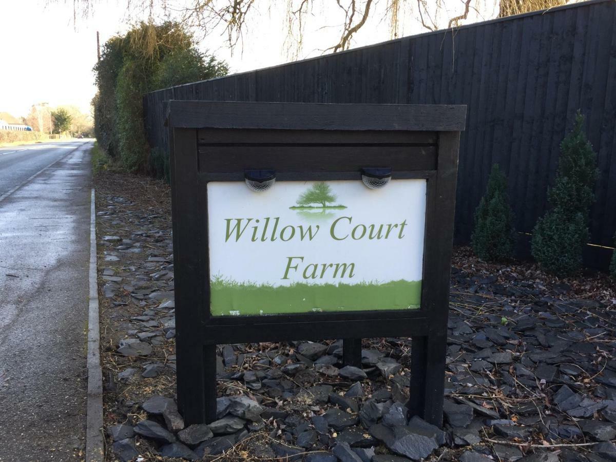 Willow Court Farm Studio West & Petting Farm, 8 Mins To Legoland & Windsor, 15 Mins To Lapland Uk Экстерьер фото